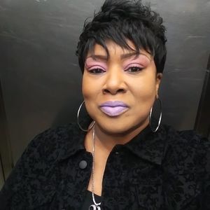 Meet your Posher, Alethea